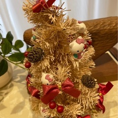 キティのクリスマスツリーの画像