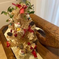 キティのクリスマスツリーの画像