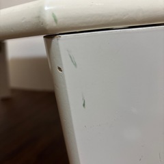 白い折りたたみテーブルの画像