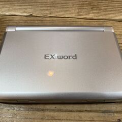 CASIO 電子辞書 XD-SW7300 ケース付き 中古品 動作確認済みの画像