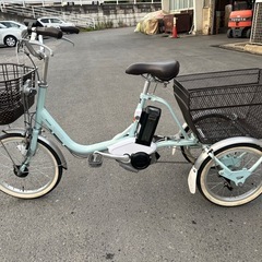 ブリヂストン電動アシスト三輪自転車17年製の画像