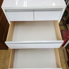 隠しキャスター付き 5段チェスト 引出し6杯 ホワイト 鏡面■幅59.5奥行59.5cm×高さ91㎝■近隣配送無料 買取帝国 朝霞店の画像