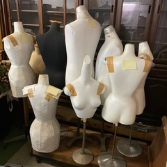 洋裁マネキン9体の画像