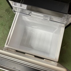 276 送料設置無料　SHARP　2ドア冷蔵庫　ガラスデザイン　152L  洗濯機の画像