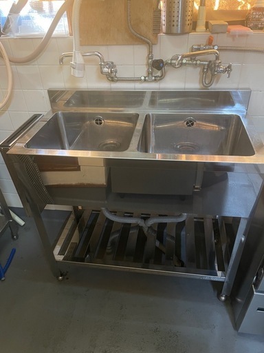 【決まりました】ステンレス　業務用　2層シンク流し台　厨房　飲食店　W９００ｘD４５０ｘH８００ｍｍ
