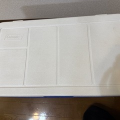 コールマン　クーラーボックスの画像