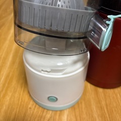 ジューサー、保温ボトル
  の画像