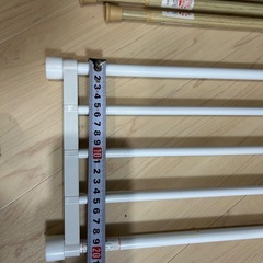 突っ張り棒4本　突っ張り収納3本の画像