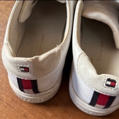 お話中　トミーヒルフィガースニーカー　23.5の画像