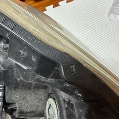 30プリウス 後期純正ヘッドライト（二眼LEDヘッドライト）の画像