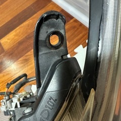 30プリウス 後期純正ヘッドライト（二眼LEDヘッドライト）の画像