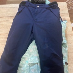 キッズスノーウェアの画像