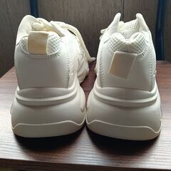 新品 24.5cm レディース スニーカー ホワイト 厚底 シューズ 識別番号:【N513-S】の画像