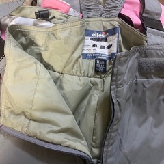 キッズ　スノーウェアの画像