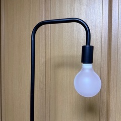 間接照明  フロアランプの画像