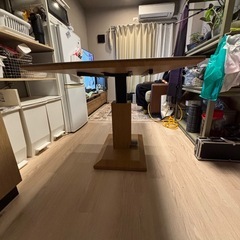 昇降ダイニングテーブル
の画像