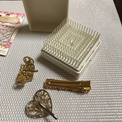 ネイルシール、髪飾り他の画像
