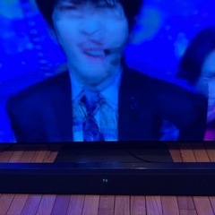 ※説明文必須SONY製サウンドバー付きSHARP 有機EL テレビ　65インチの画像