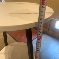 サイドテーブルの画像