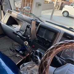 ジェネレーションキャンター２トントラックの画像