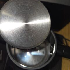 新品　電気ケトル　 1°C単位の精密温度調節 細口　LED温度表示   0.9L 1200Wの画像