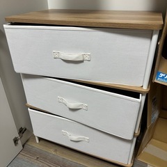 布３段チェストの画像
