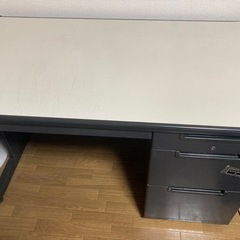 【お譲り先決定】オフィスデスクの画像