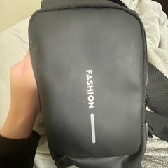 斜めがけカバンの画像