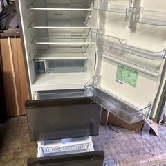 1027。2020年冷蔵庫　　　
配送無料！！の画像