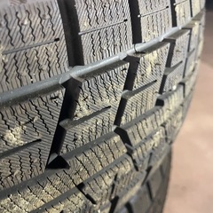 バリ溝ヨコハマアイスガード185.60.16 2023製
の画像