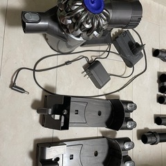 ダイソン　ハンドクリーナー　セット
の画像