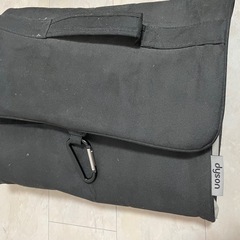 ダイソン　ハンドクリーナー　セット
の画像