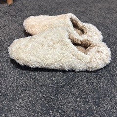 もこもこスリッパ　ウーマン　
試し履きのみの画像