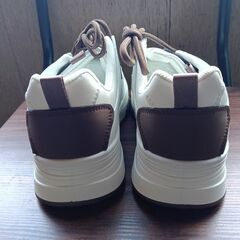 新品 25cm レディース スニーカー ホワイト シューズ 靴 カジュアル 識別番号:(935-Z)の画像