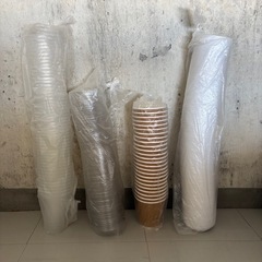 テイクアウト用 カップ/蓋/ドリンクホルダーまとめ売りの画像