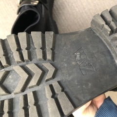 ZARA ブーツの画像