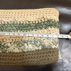 ハンドメイド ポーチ 編み物 グリーンの画像