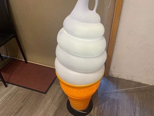 日世ソフトクリームディスプレイ　スタンド