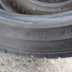 ダンロップウインターマックス02、225-45.18。の画像