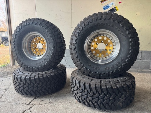 イカつすぎやろっ汗　レンコンホイール&タイヤセット！！！！