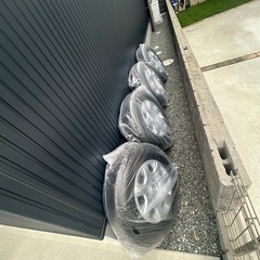 ハイエースダークプライムs 新車外しタイヤ　4本セット　の画像