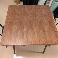 【ニトリ】ダイニングテーブル+イス2つセットの画像