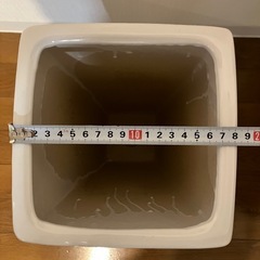 花瓶、フラワーベース　白の画像