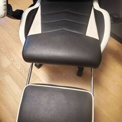 ゲーミングチェア　直接引取(現金取引用)の画像