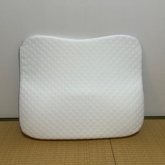 ニトリ！肩・首・背中も支えるまくらの画像