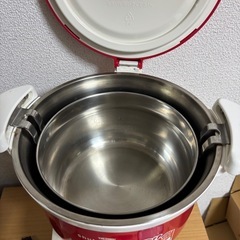 お話し中赤サーモス シャトルシェフの画像