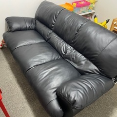 ３人掛けソファの画像