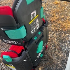 hifold fit and fold booster チャイルドシート レッドの画像