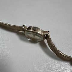 LEPSIM 腕時計　ゴールド　メッシュバンドの画像