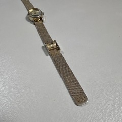 LEPSIM 腕時計　ゴールド　メッシュバンドの画像